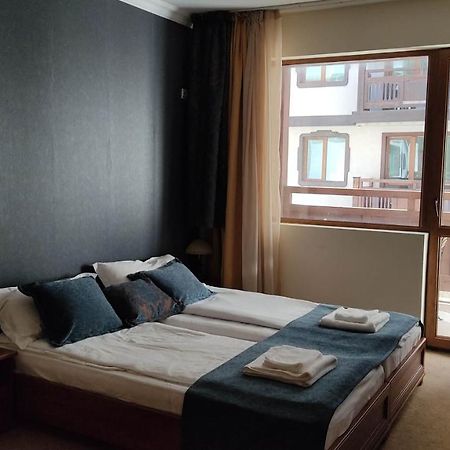Annett Apartments At Emerald Hotel Банско Экстерьер фото